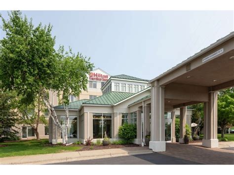 hotels shoreview mn|St. Paul Hotel .